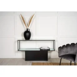 Maglehem sideboard